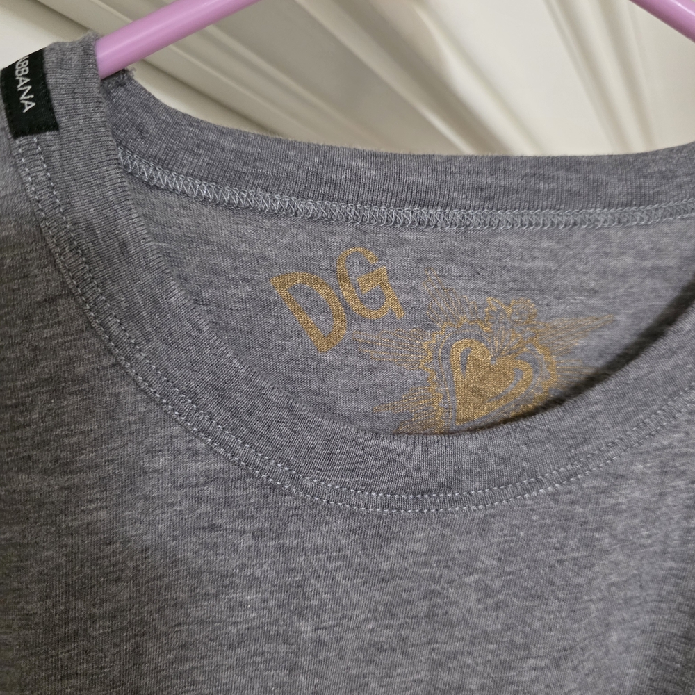 Dolce & Gabbana Heather Gray Tee with Gold Design - Picture 3 of 4